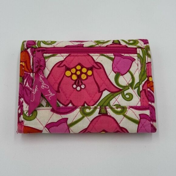 Vera Bradley Lilli Bell Euro Tri Fold Snap Quilted Wallet Floral White Pink - Picture 2 of 6